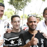 Los dos inmigrantes que posaron con Rajoy y Albiol podrían ser de látex