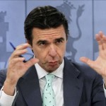 El Gobierno descarta aplicar una tasa por los rayos del Sol que refleja la Luna