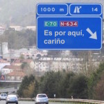 La directora de la DGT se niega a retirar una señal de autopista que beneficia solo a su marido