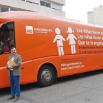 La Policía sospecha que el autobús macho de Hazte Oír tiene clítoris