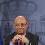 “Tus impuestos, sus putas”, el nuevo y brutal slogan de Hacienda para la campaña de la Renta 2017